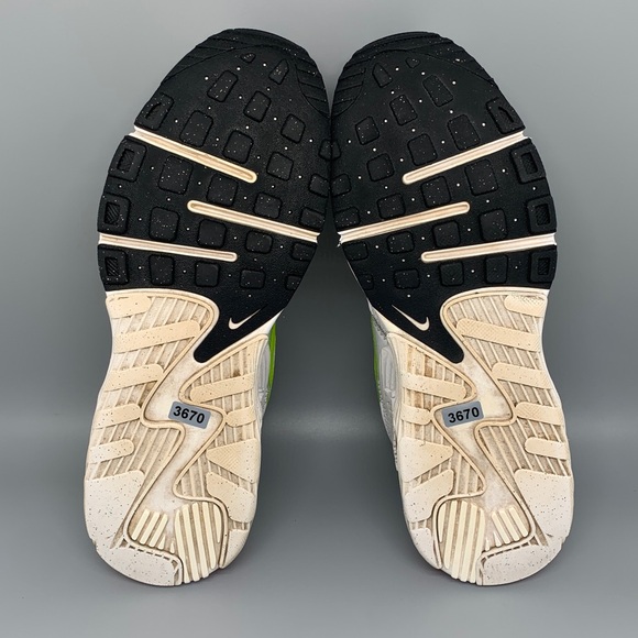 Nike Air Max Excee White Volt Running Shoes CW5606-100 Women’s Sz 10 EU 42 - Picture 10 of 10